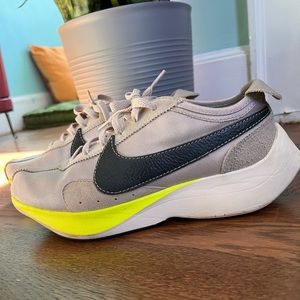 Nike Moon Racer